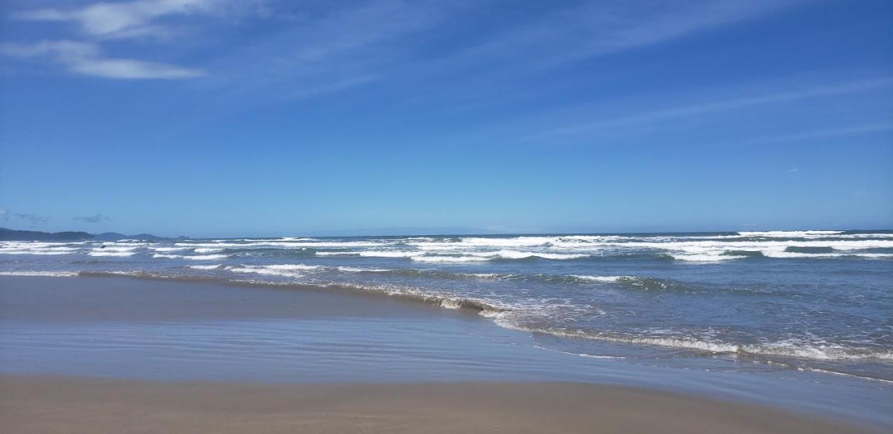 Apartamento Para Relaxar De Frente A Praia Praia Grande  Exterior foto