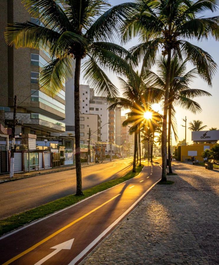 Apartamento Para Relaxar De Frente A Praia Praia Grande  Exterior foto